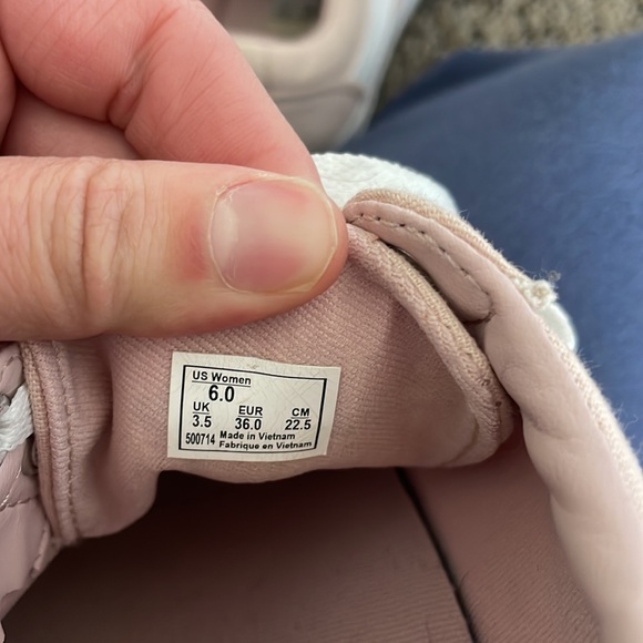 Women’s pink vans size 6 - Picture 6 of 6